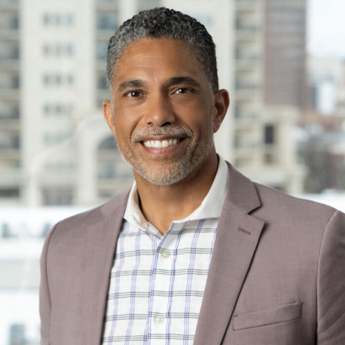 Munoz_Jose-84_ret-731x1024